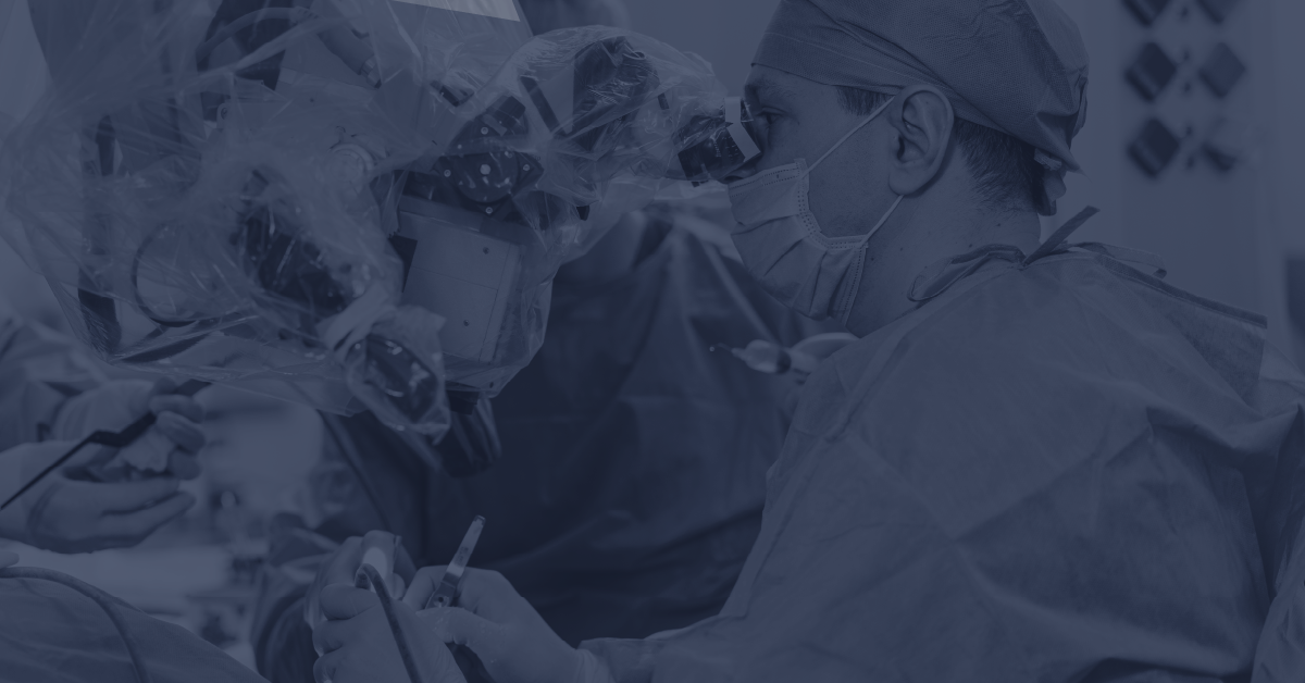 doctor performing Robotic Assisted Surgery using a Device with sterile Packaging 